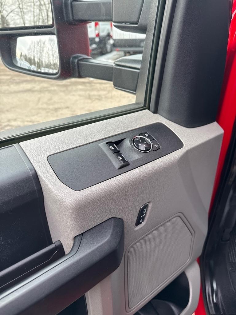 Ford F-350 SD XL DRW 2WD 2017