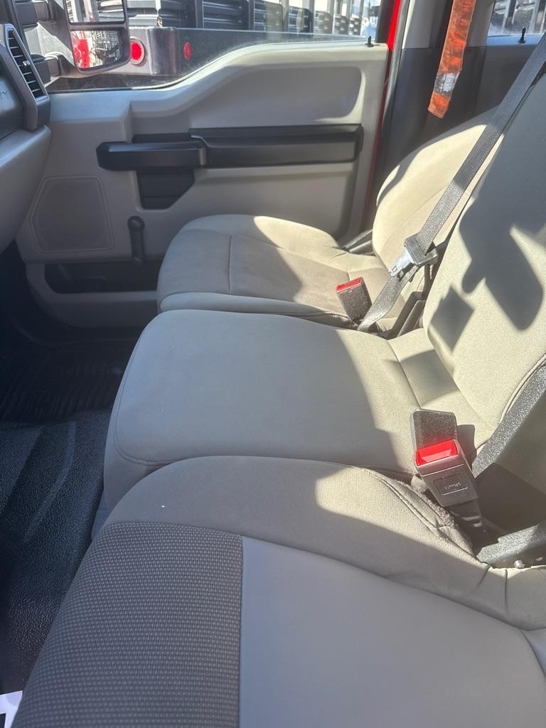 Ford F-350 SD XL Crew Cab Long Bed DRW 2WD 2020