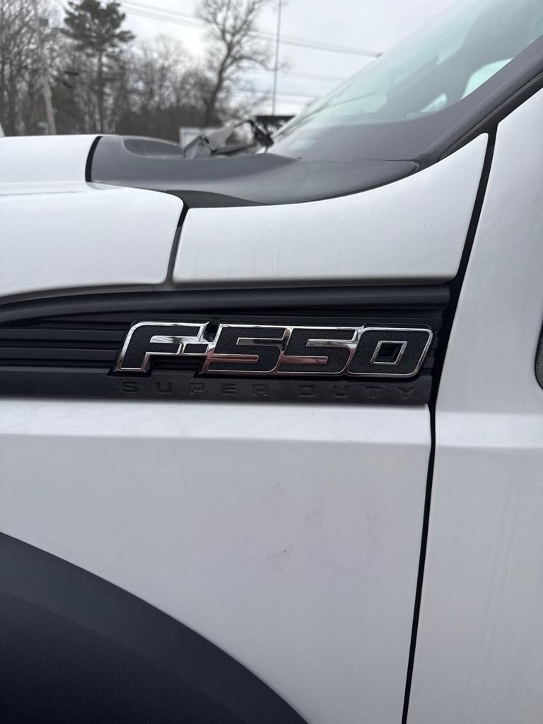 Ford F-550 Regular Cab DRW 2WD 2015