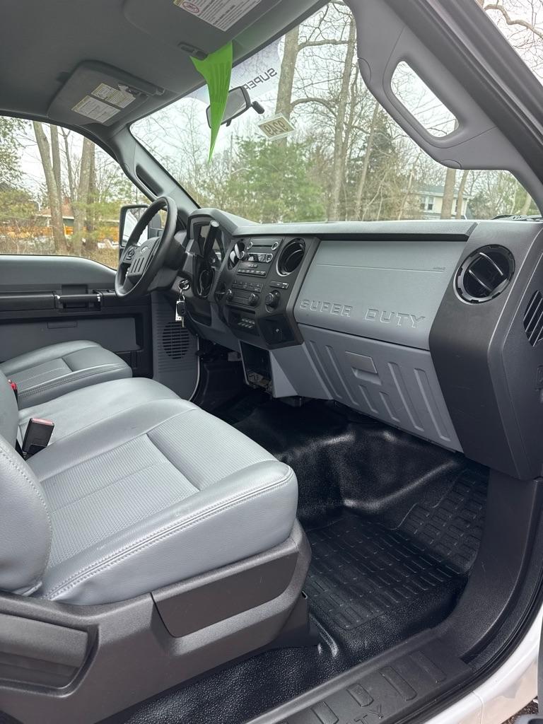 Ford F-550 Regular Cab DRW 2WD 2015