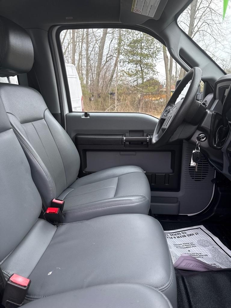 Ford F-550 Regular Cab DRW 2WD 2015