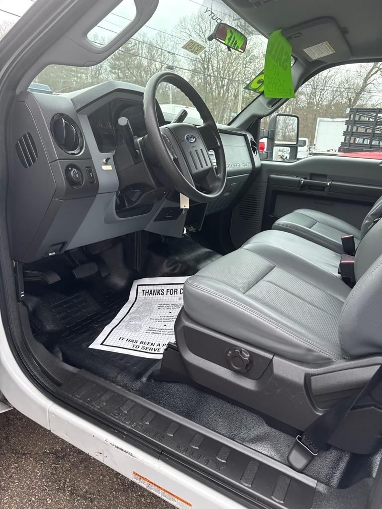 Ford F-550 Regular Cab DRW 2WD 2015