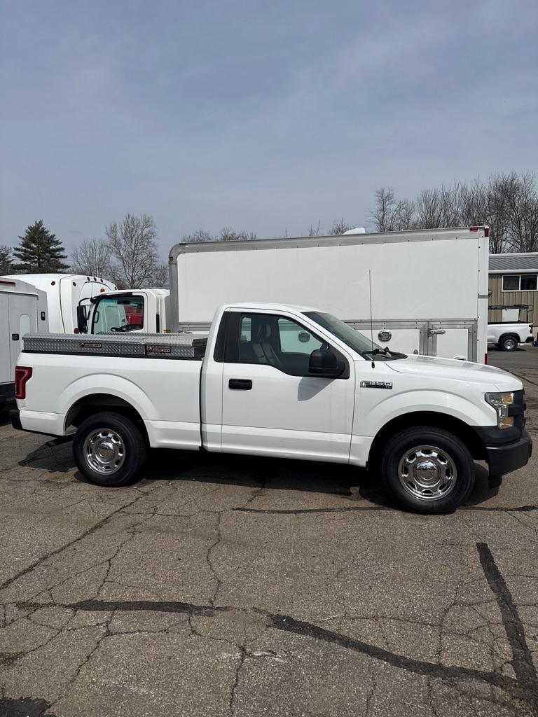 Ford F-150 XLT 8-ft. Bed 2WD 2016