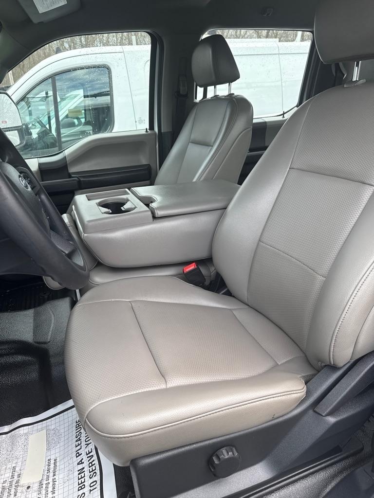 Ford F-350 SD Platinum Crew Cab 4WD 2022