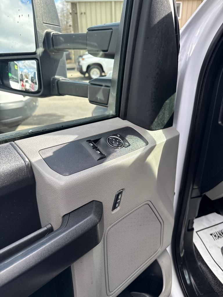 Ford F-450 SD Regular Cab DRW 2WD 2019
