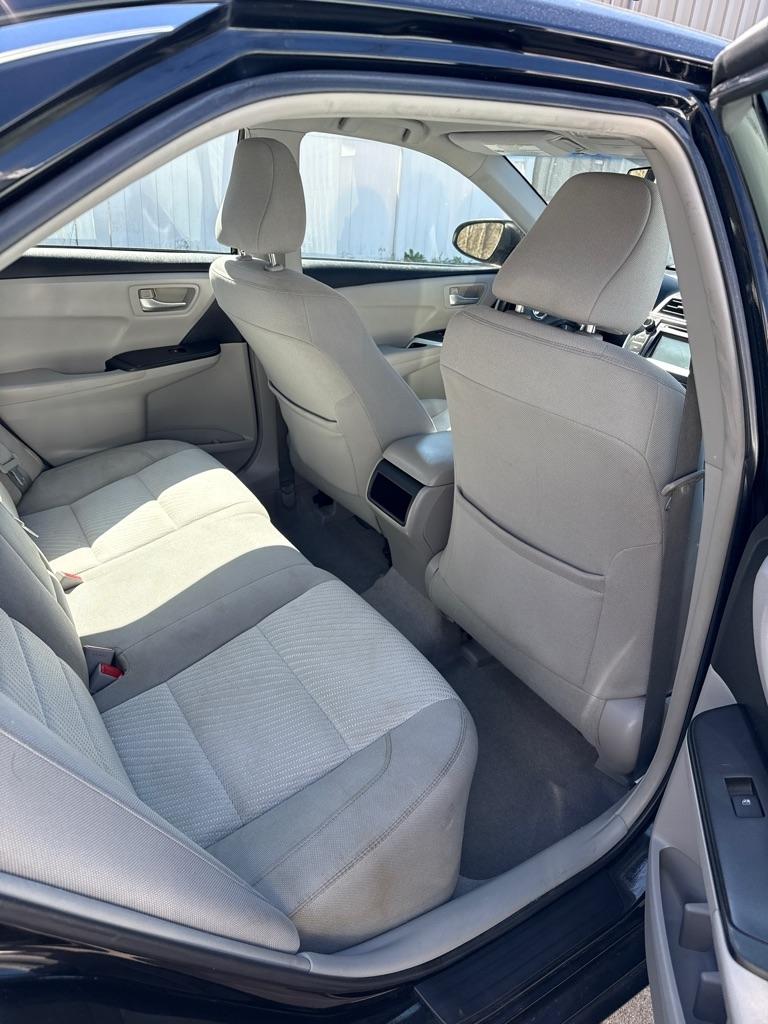Toyota Camry 4dr Sdn I4 Auto XLE (Natl) 2015