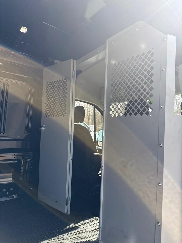 Ford Transit Cargo Van T-350 130" Med Rf 9500 GVWR RWD 2023
