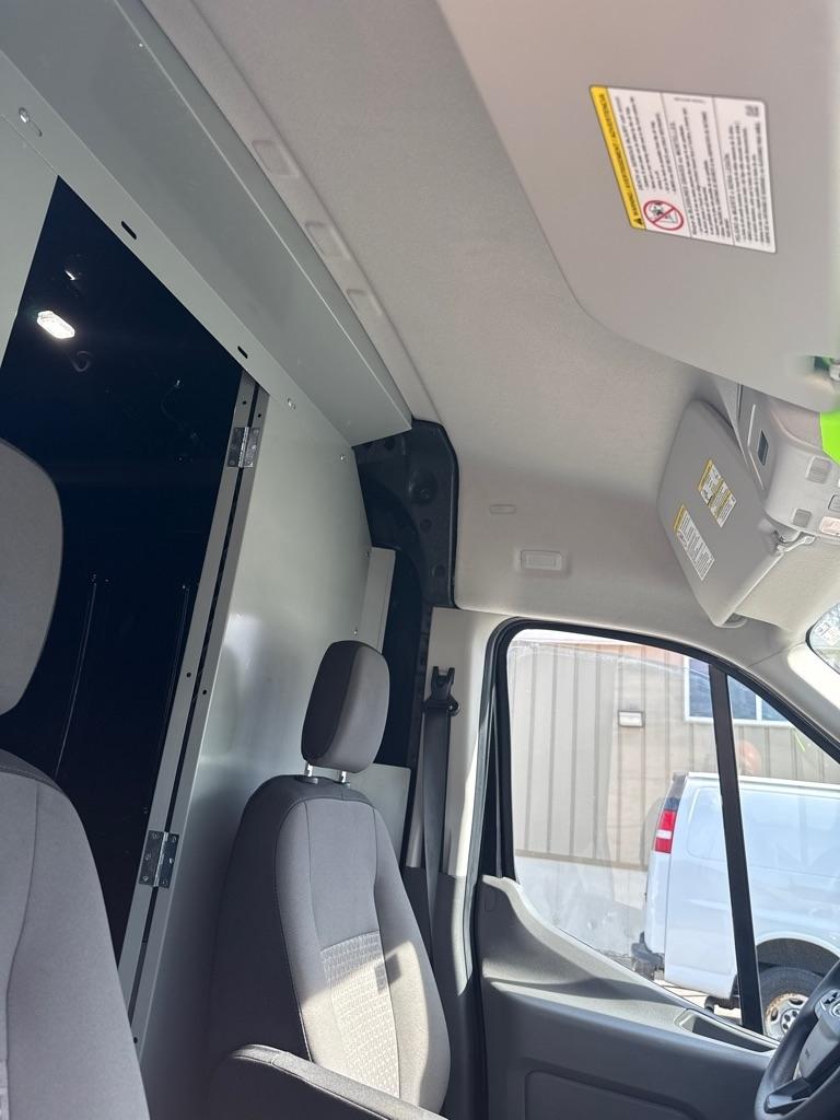 Ford Transit Cargo Van T-350 130" Med Rf 9500 GVWR RWD 2023