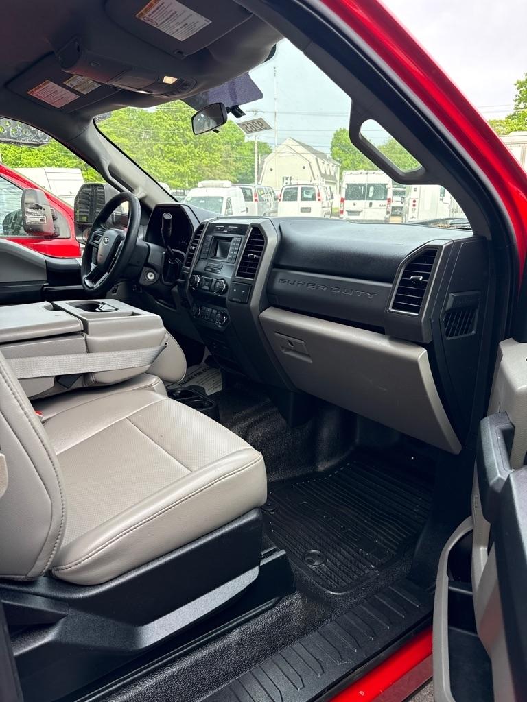 Ford Super Duty F-350 SRW Lariat 2WD SuperCab 8' Box 2019