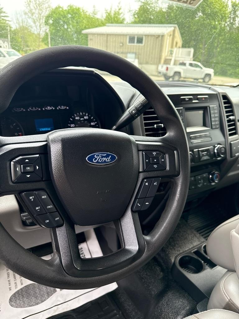 Ford Super Duty F-350 SRW Lariat 2WD SuperCab 8' Box 2019