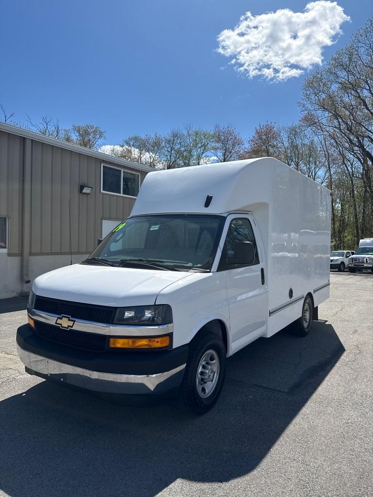 Chevrolet Express Commercial Cutaway 3500 Van 139" 2019