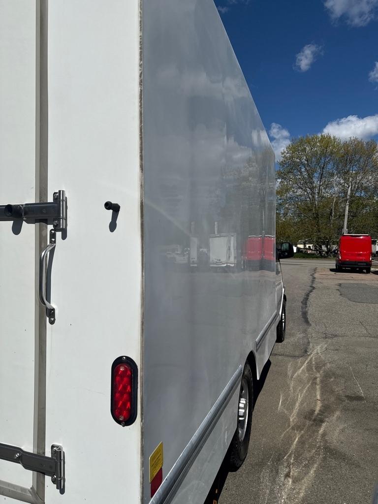 Chevrolet Express Commercial Cutaway 3500 Van 139" 2019