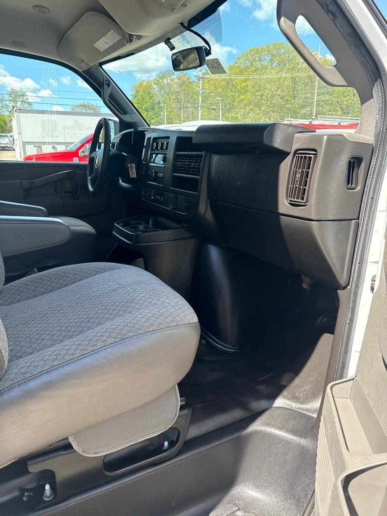 Chevrolet Express Commercial Cutaway 3500 Van 139" 2019