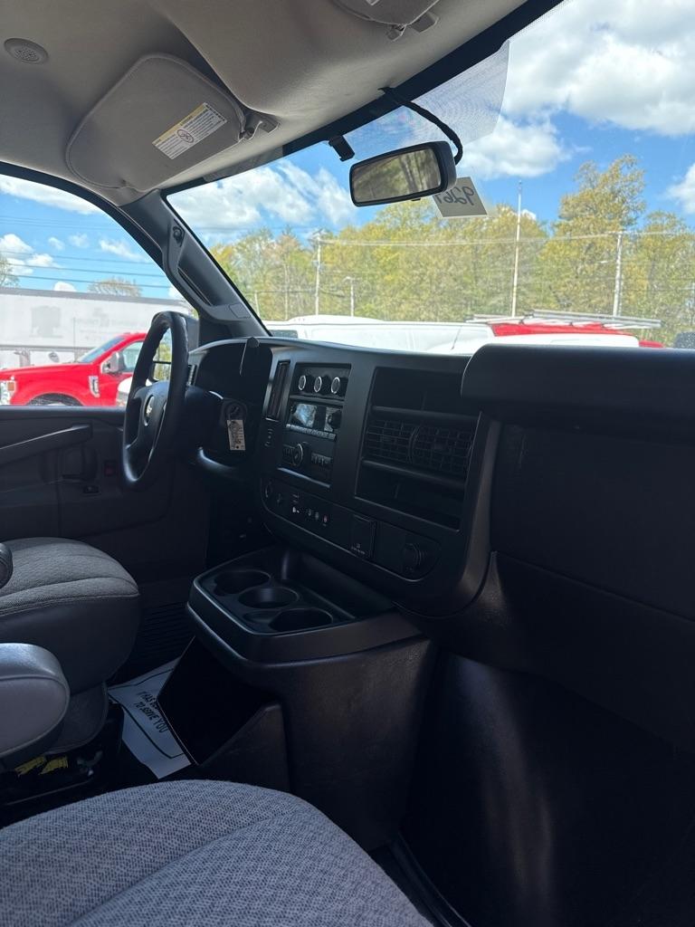Chevrolet Express Commercial Cutaway 3500 Van 139" 2019