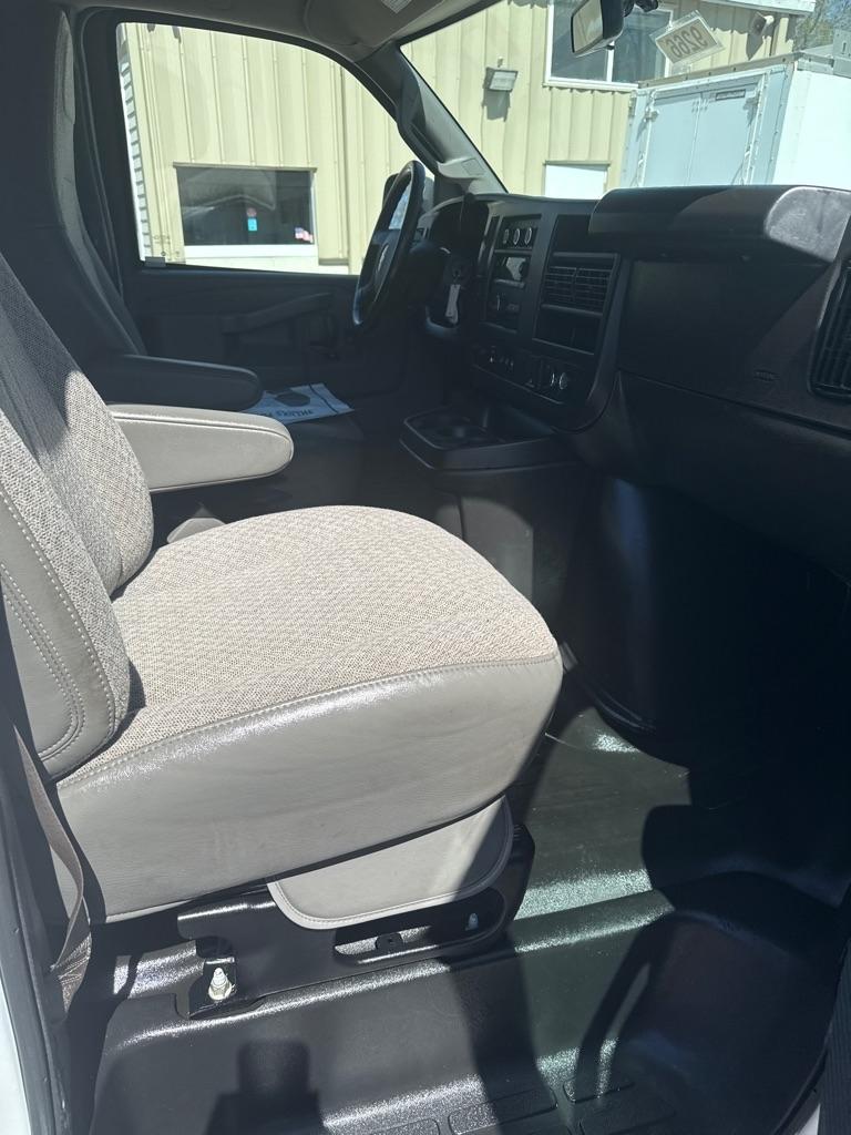 Chevrolet Express Cargo Van RWD 2500 135" 2022