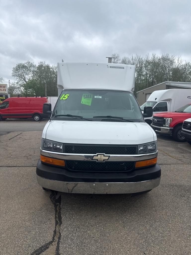Chevrolet Express Commercial Cutaway 3500 Van 139" 2015