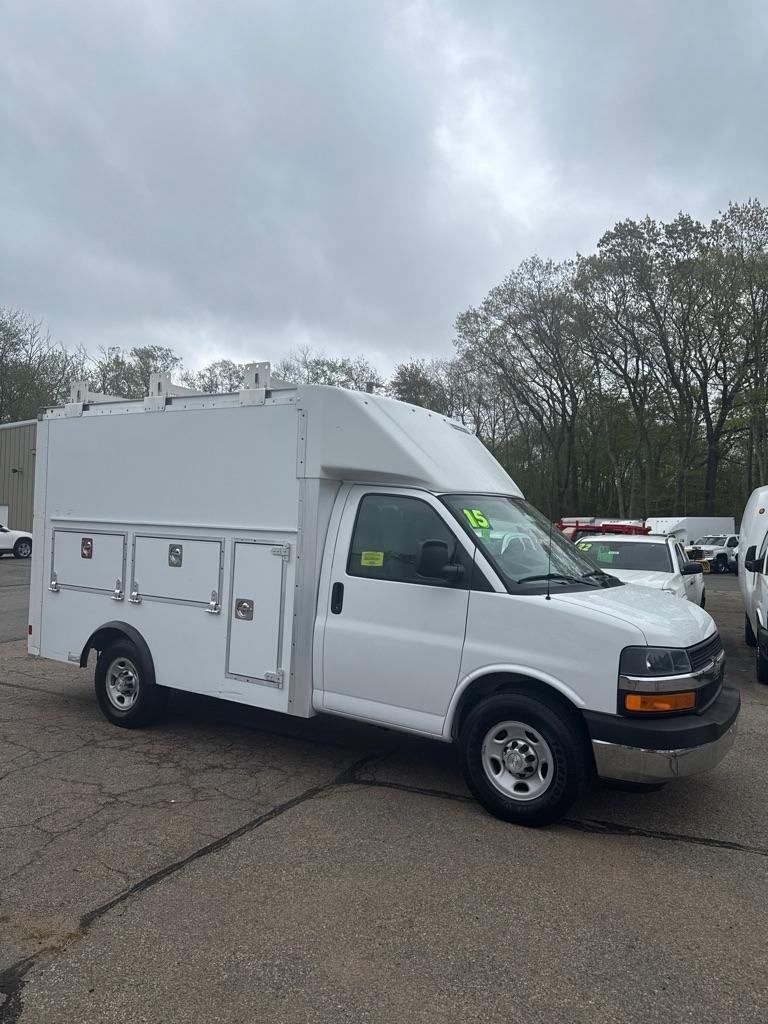 Chevrolet Express Commercial Cutaway 3500 Van 139" 2015