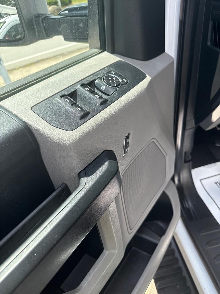 Ford Super Duty F-250 SRW Lariat 4WD SuperCab 8' Box 2019