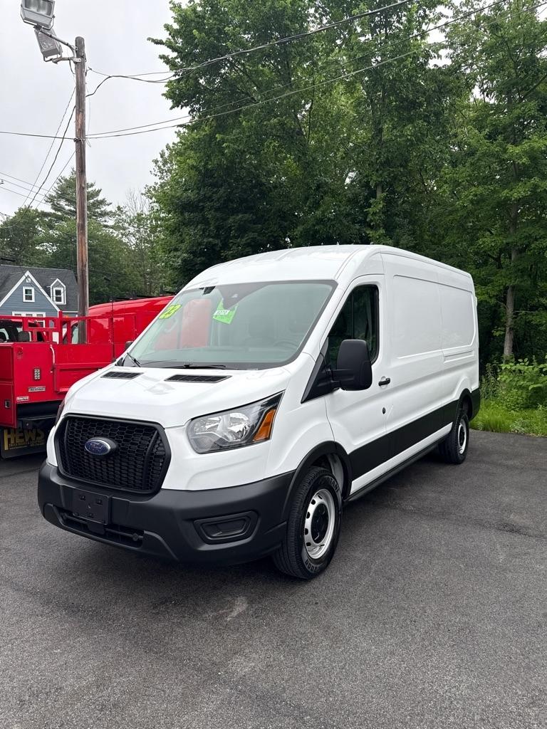 Ford Transit Cargo Van T-250 130" Med Rf 9070 GVWR RWD 2023
