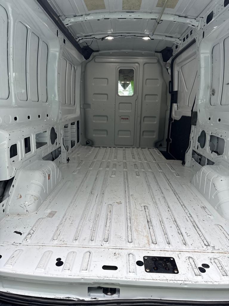 Ford Transit Cargo Van T-250 130" Med Rf 9070 GVWR RWD 2023