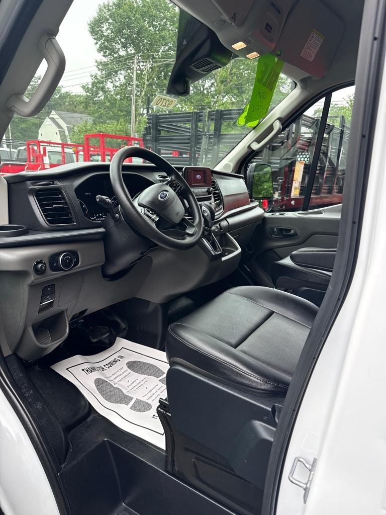 Ford Transit Cargo Van T-250 130" Med Rf 9070 GVWR RWD 2023