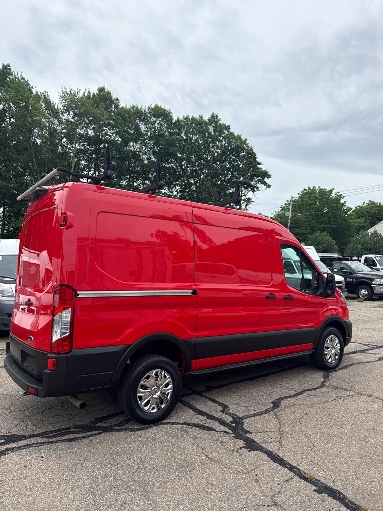Ford Transit Cargo Van T-250 130" Med Rf 9070 GVWR RWD 2020