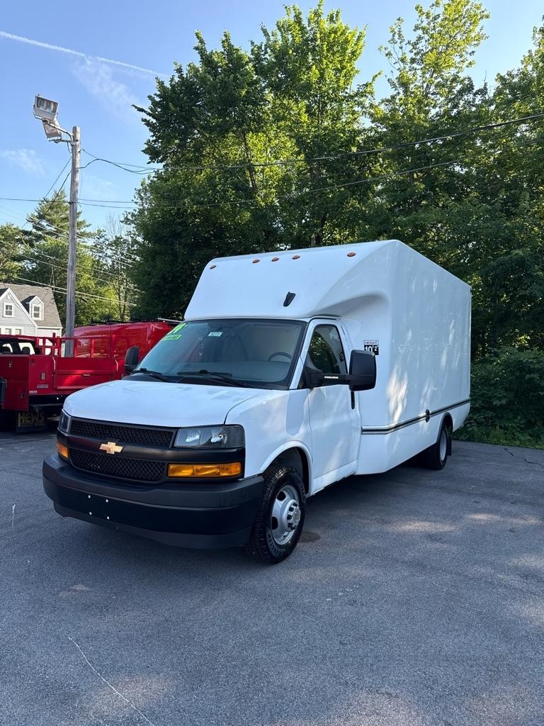 Chevrolet Express Commercial Cutaway 3500 Van 177" 2024