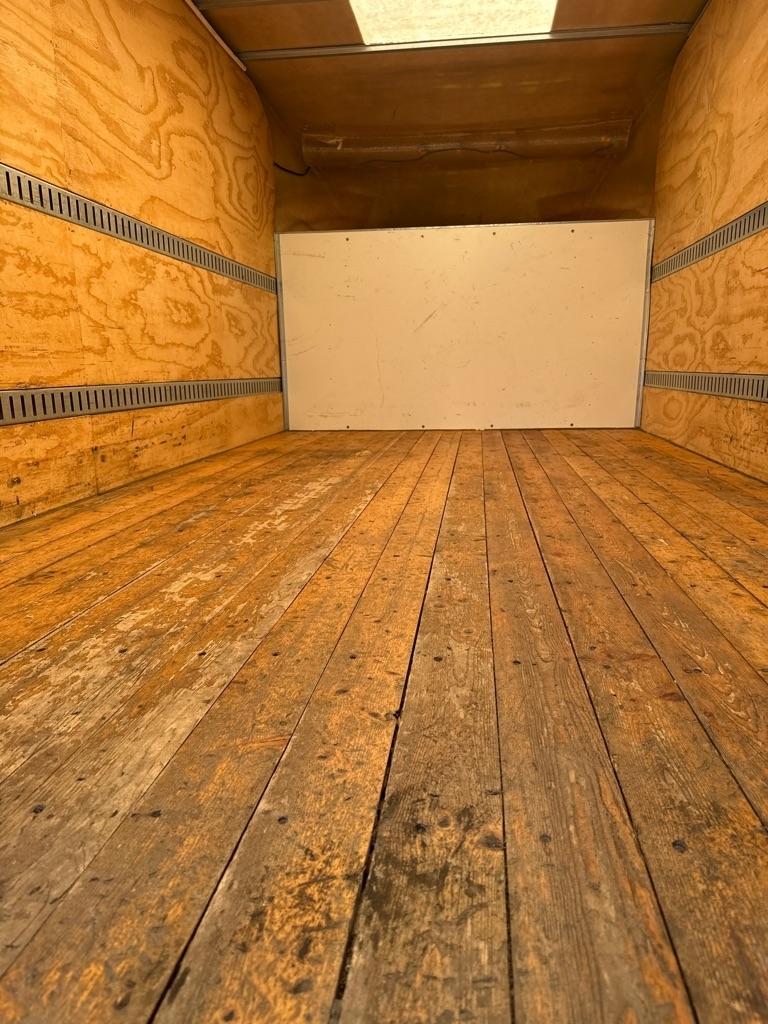 Chevrolet Express Commercial Cutaway 3500 Van 177" 2022