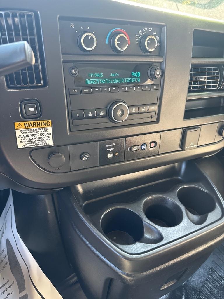 Chevrolet Express Commercial Cutaway 3500 Van 177" 2022