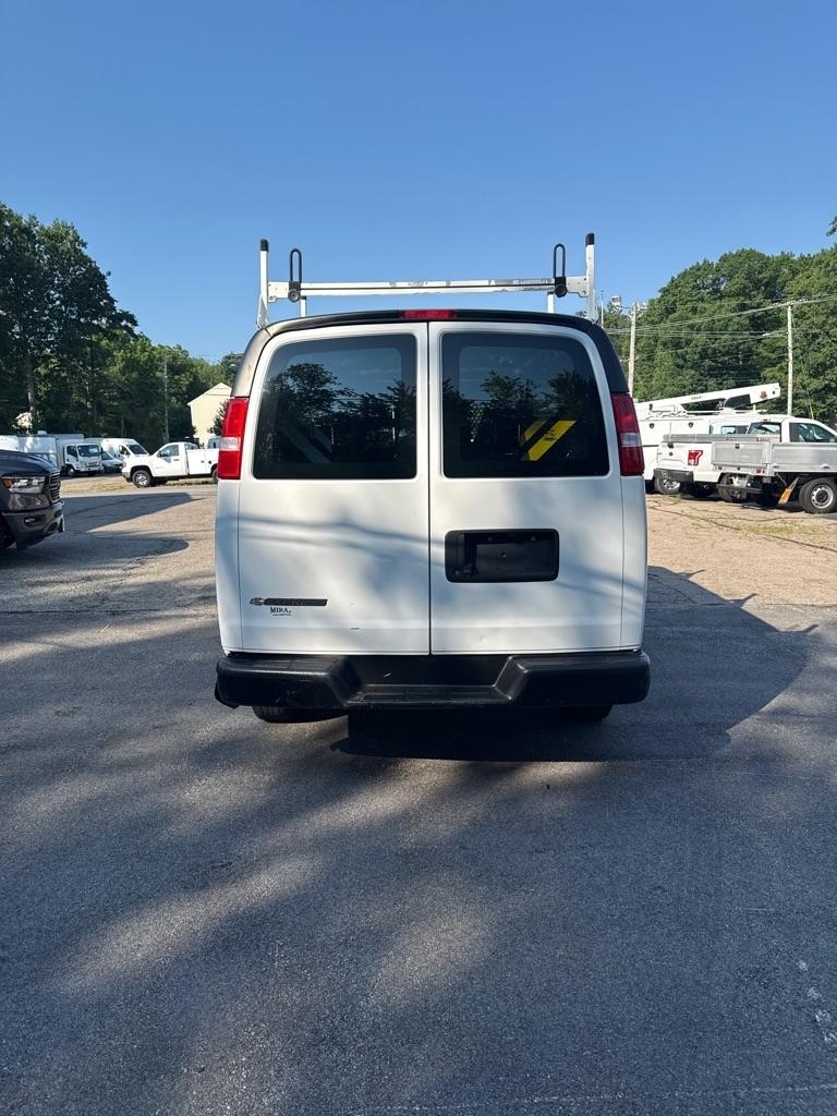 Chevrolet Express Cargo Van RWD 2500 135" 2020