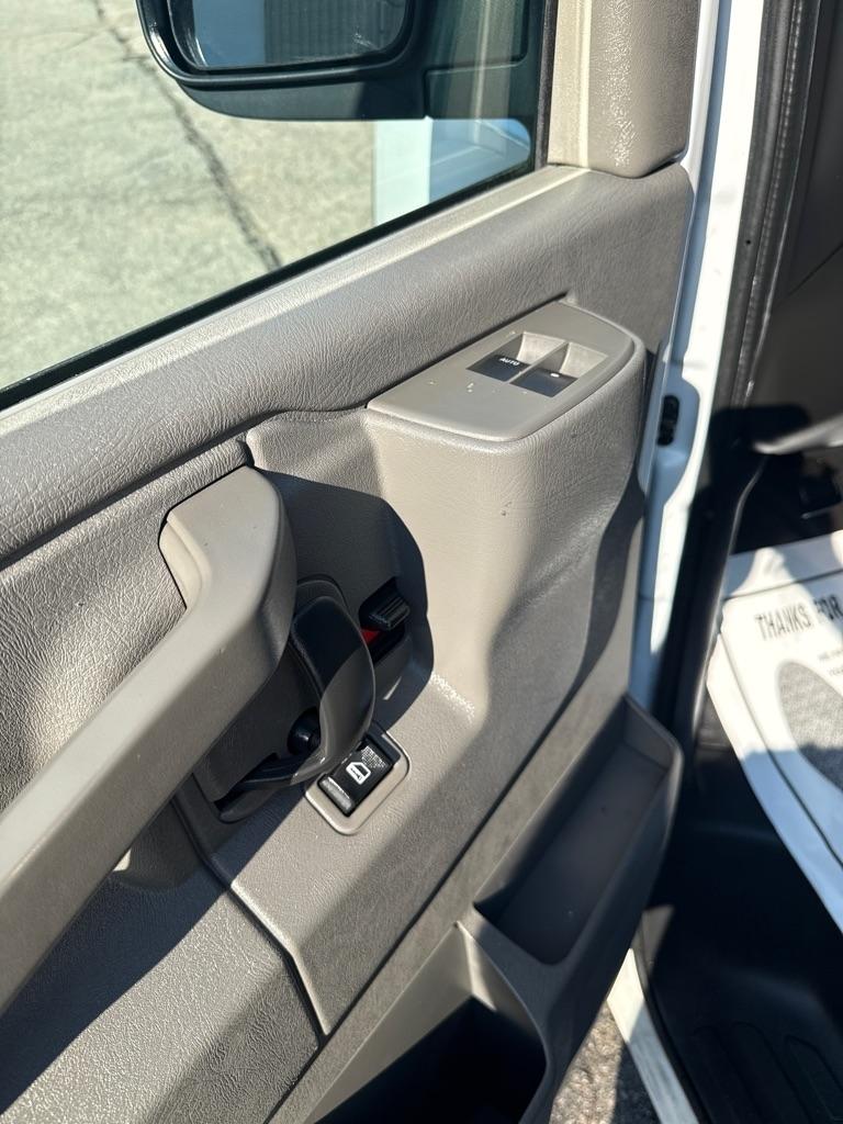 Chevrolet Express Cargo Van RWD 2500 135" 2020