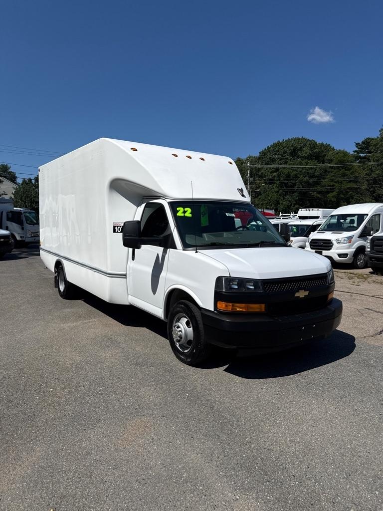 2022 Chevrolet Express Commercial Cutaway 3500 Van 177"