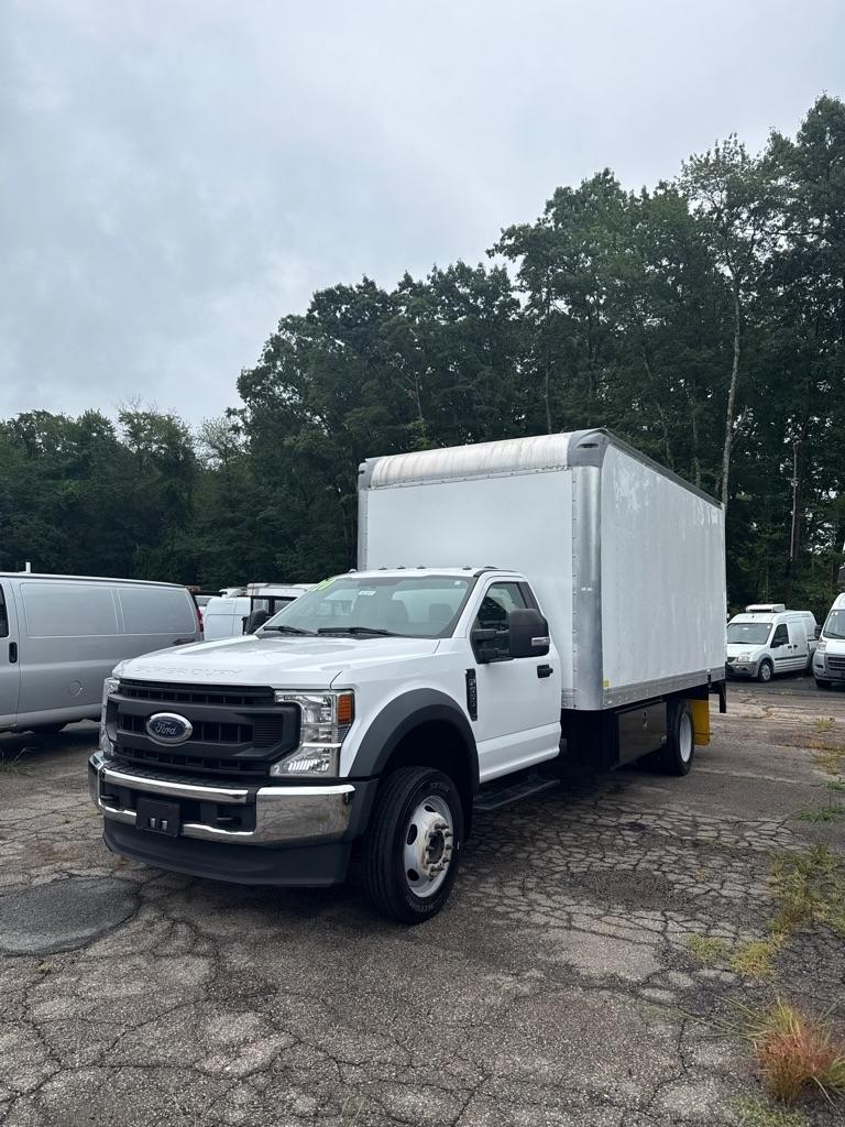 Ford Super Duty F-550 DRW XLT 2WD Reg Cab 145" WB 60" CA 2020