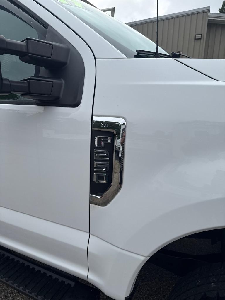 Ford Super Duty F-250 SRW Lariat 4WD SuperCab 8' Box 2019