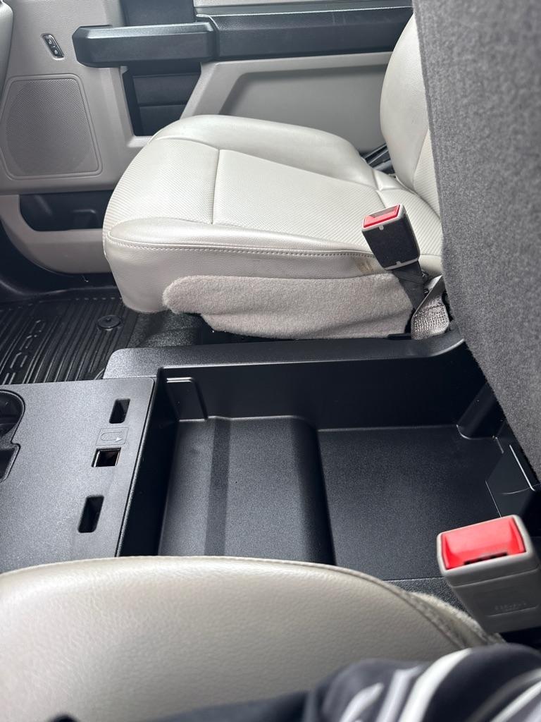 Ford Super Duty F-250 SRW Lariat 4WD SuperCab 8' Box 2019