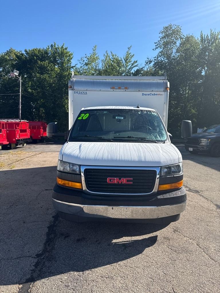 GMC Savana Commercial Cutaway 3500 Van 139" 2020