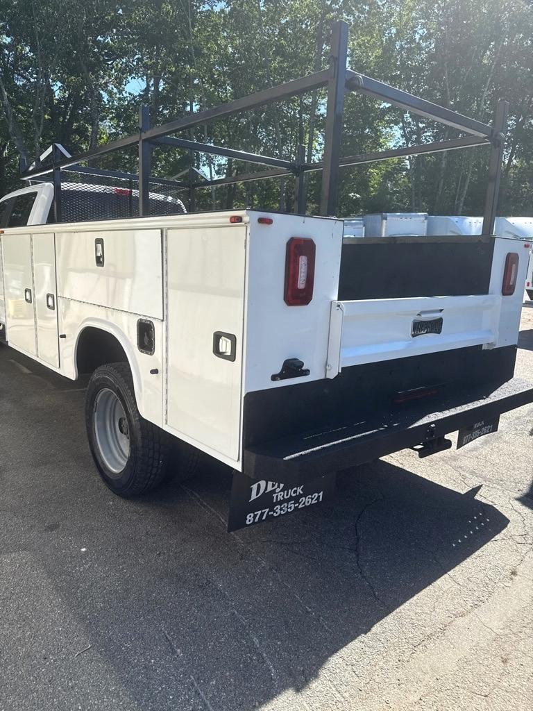 Ford Super Duty F-550 DRW XLT 4WD Crew Cab 179" WB 60" CA 2019
