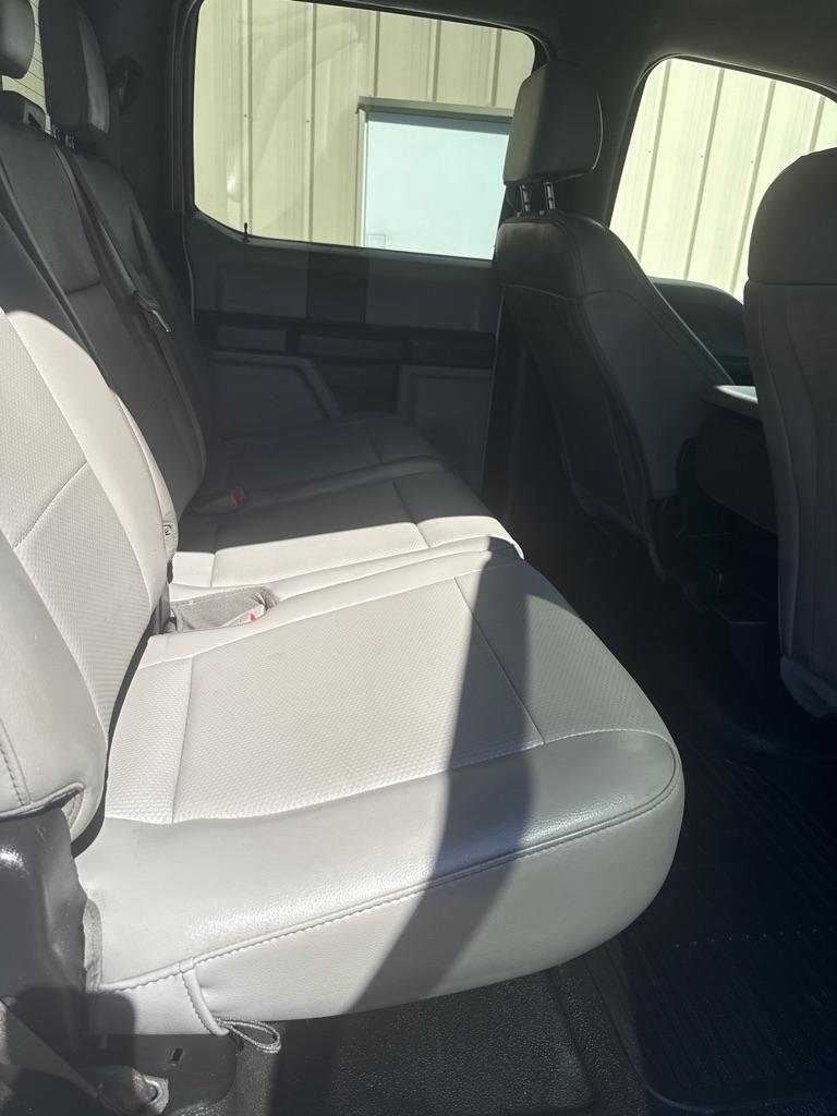 Ford Super Duty F-550 DRW XLT 4WD Crew Cab 179" WB 60" CA 2019