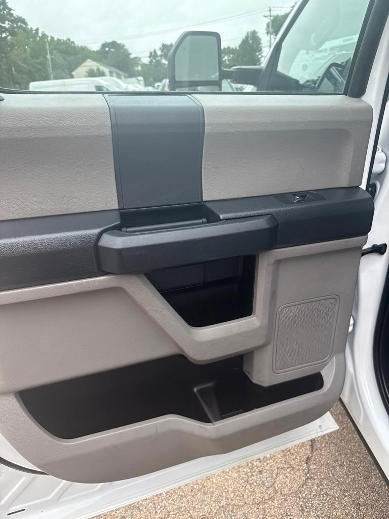 Ford Super Duty F-250 SRW King Ranch 4WD Crew Cab 8' Box 2022