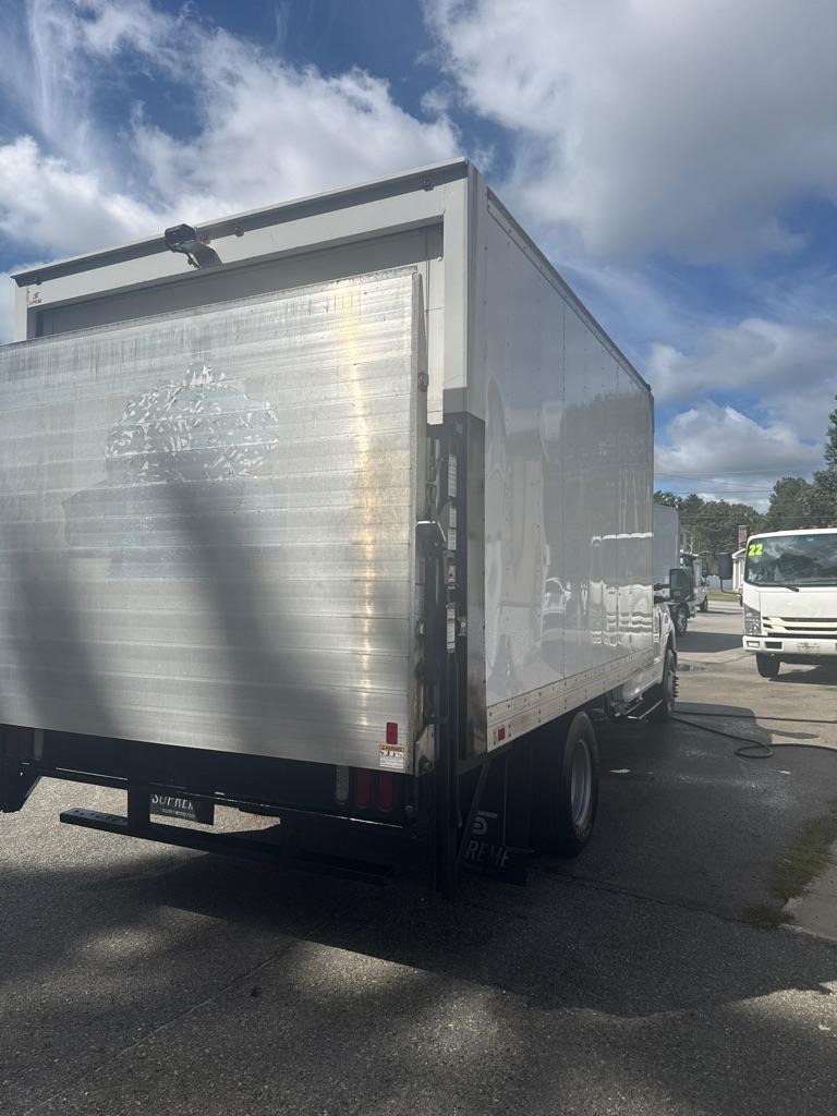 Ford Super Duty F-350 DRW XLT 2WD Reg Cab 145" WB 60" CA 2019