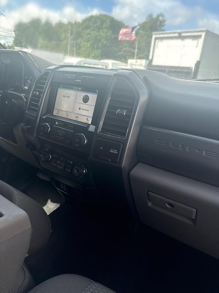 Ford Super Duty F-350 DRW XLT 2WD Reg Cab 145" WB 60" CA 2019