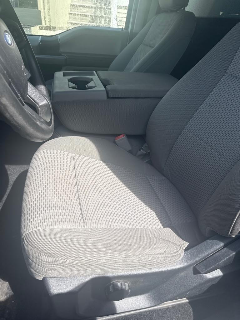 Ford Super Duty F-350 DRW XLT 2WD Reg Cab 145" WB 60" CA 2019