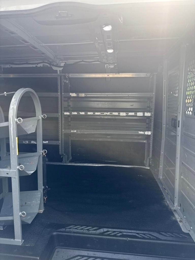 Ford Transit Van T-250 130" Low Rf 9000 GVWR Swing-Out RH Dr 2019