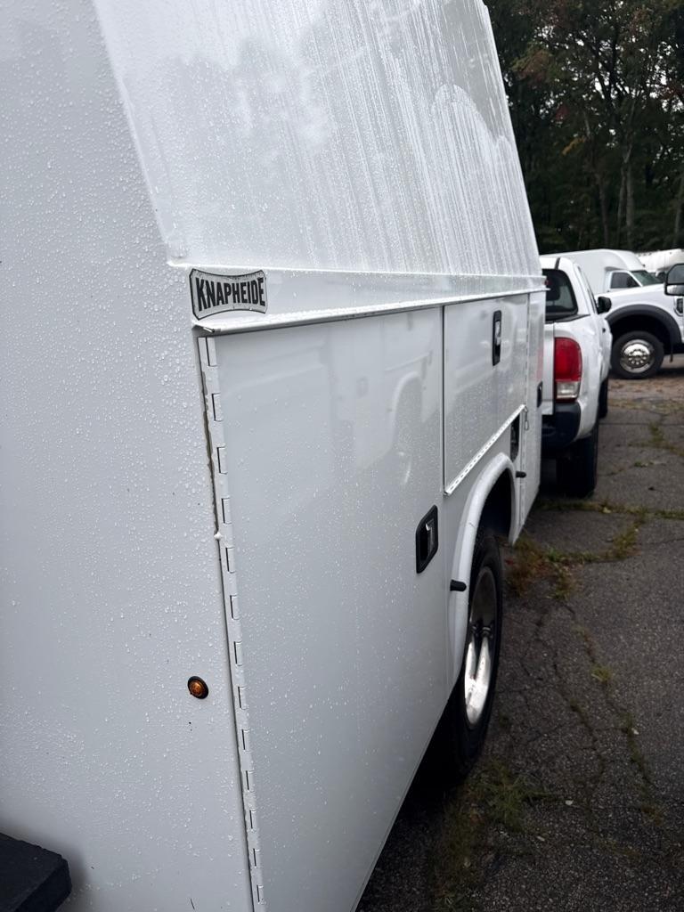 Ford Super Duty F-550 DRW XLT 4WD Reg Cab 145" WB 60" CA 2020