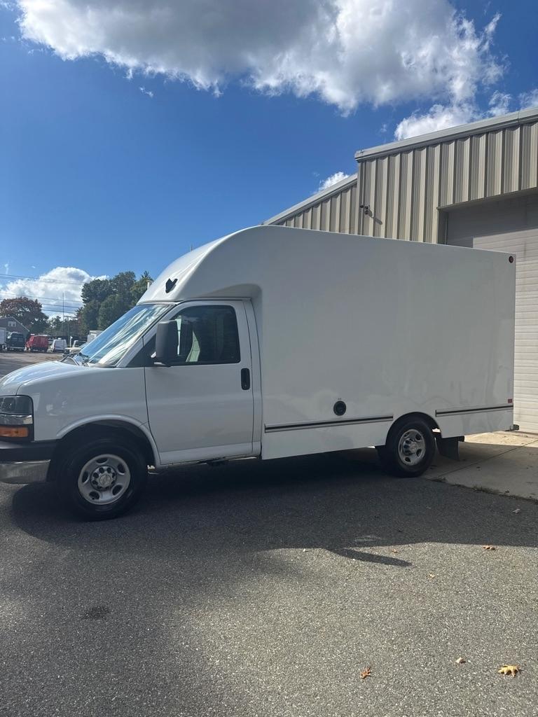 Chevrolet Express Commercial Cutaway 3500 Van 139" 2020