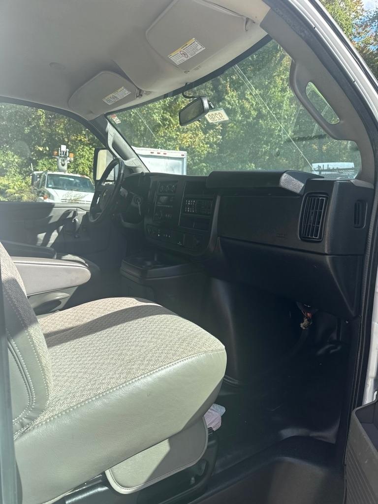 Chevrolet Express Commercial Cutaway 3500 Van 139" 2020