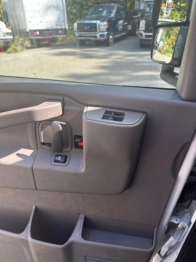 Chevrolet Express Commercial Cutaway 3500 Van 139" 2020