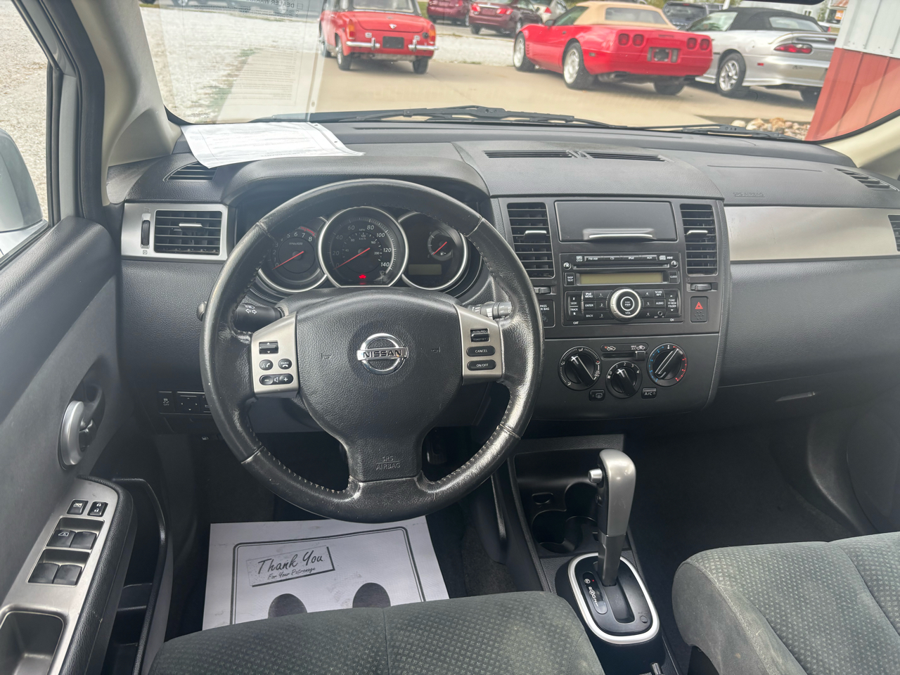 Nissan Versa 1.8 SL Hatchback 2012 Nissan Versa 1.8 SL Hatchback 2012