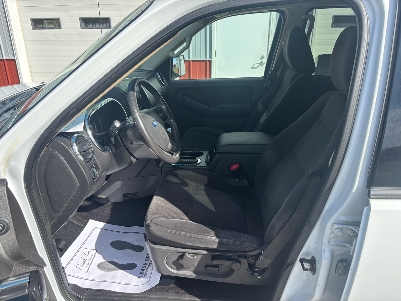 Ford Explorer XLT 4.0L 4WD 2010 Ford Explorer XLT 4.0L 4WD 2010