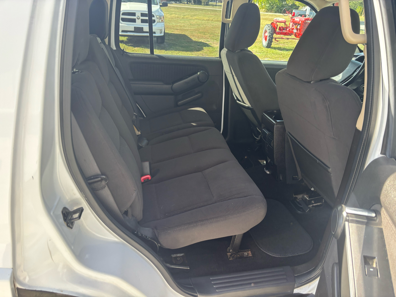 Ford Explorer XLT 4.0L 4WD 2010 Ford Explorer XLT 4.0L 4WD 2010
